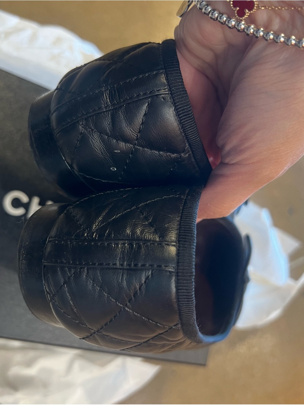 CHANEL BALLET FLATS Aged Calfskin 
Black - Picture 4 of 9